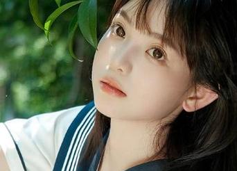 这款“17吃瓜网”app简直是夜晚消遣必备，吃瓜停不下来！