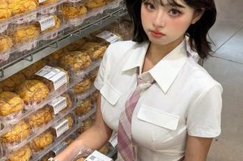 58吃瓜导航：装作不看，心里却早已导航到重磅新闻！