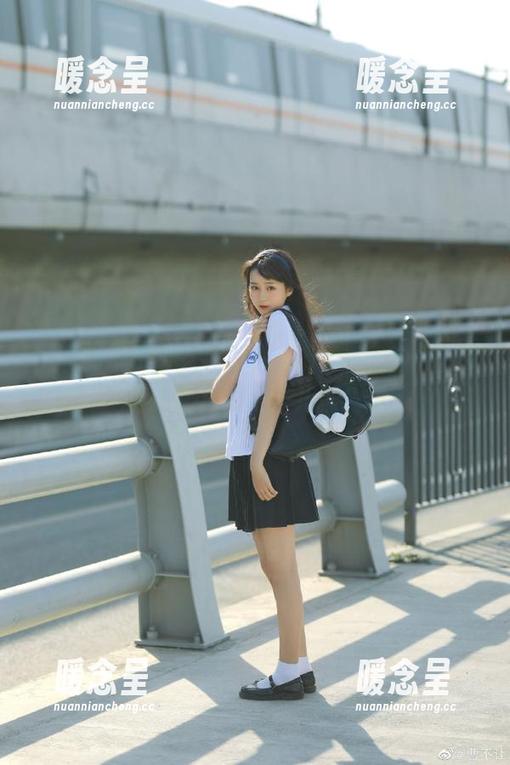 91吃瓜中心 “91吃瓜中心”app:大瓜小瓜,都在这儿摇摇哦