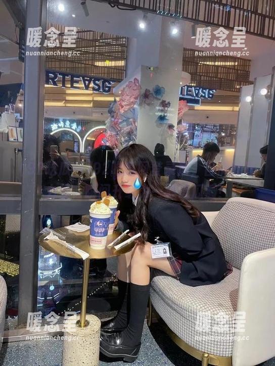 92吃瓜网 92吃瓜网登录后,自带神奇力量,瞬间升级为一颗追瓜瓣!