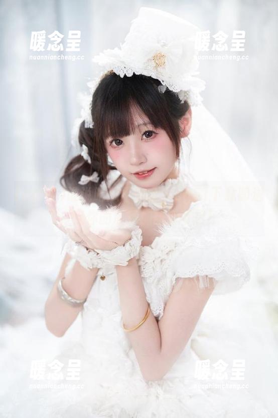 cg51 谁说吃瓜不安全?cg51下载即送,保你的瓜更加甜蜜可口!