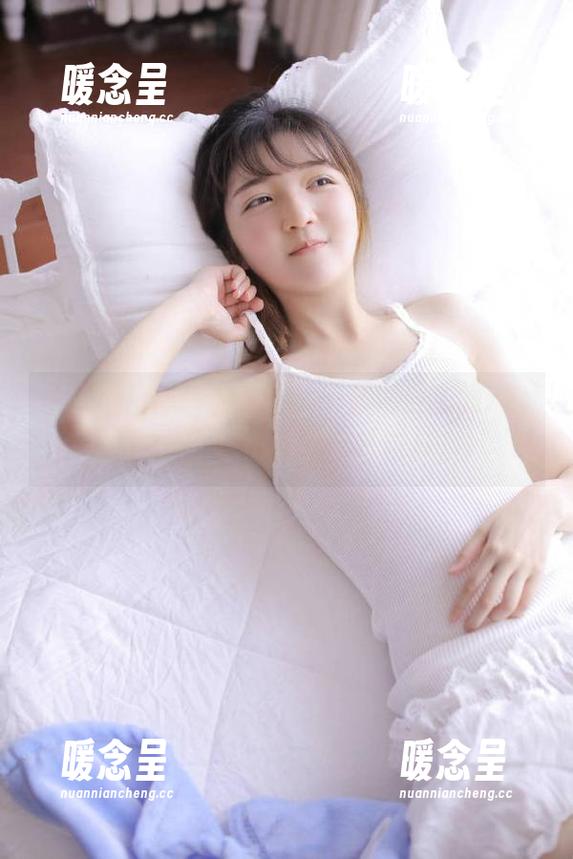 别问，为啥我每天都刷最新的zztt17.ccm，瓜田里总有奇葩风景！