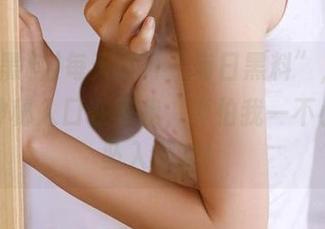 每天打开“每日黑料”，仿佛有个神秘入口在等我，真怕我一不小心就坠入深渊！