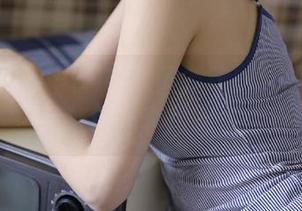 黑料在线最新动向：居然有人敢挑战底线，真想知道结果！
