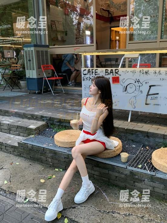 黑料在线吃瓜 在黑料在线吃瓜,简直是个无底洞的网站!
