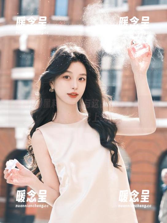 黑料网 黑料网网址与这款App,您的人间观察站已上线!