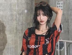 在黑料老司机的网址，虽然知道是瓜，可真心有点意思，还是忍不住就看了！
